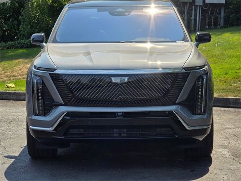 New 2026 Cadillac Vistiq Premium Luxury image 8