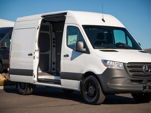 New 2026 Mercedes-Benz Sprinter 2500 image 5