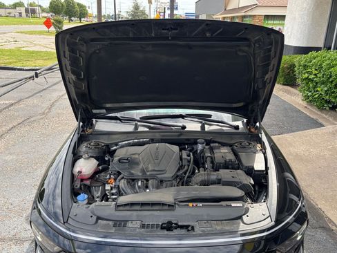 Used 2025 Hyundai Sonata SEL FWD image 32