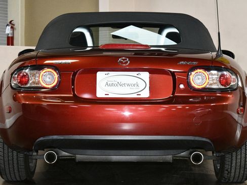 Used 2007 MAZDA MX-5 Miata Touring image 2