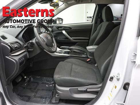 Used 2024 Mitsubishi Eclipse Cross LE AWD/4WD image 8
