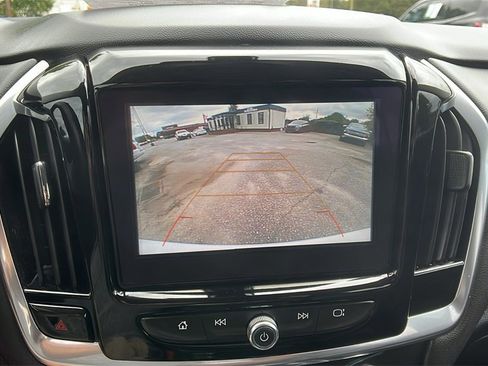 Used 2019 Chevrolet Traverse LT image 35