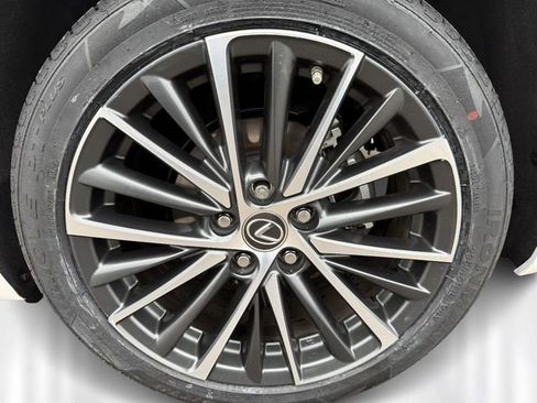 Certified 2023 Lexus ES 250 w/ Premium Package image 10