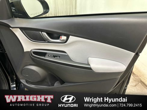 Certified 2022 Hyundai Kona Limited image 17