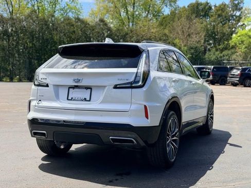 Used 2024 Cadillac XT4 Sport AWD/4WD image 4