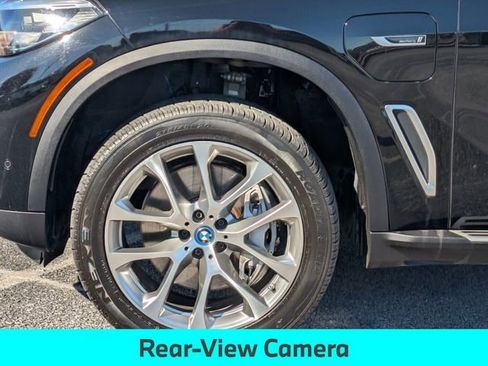Used 2023 BMW X5 xDrive45e image 13