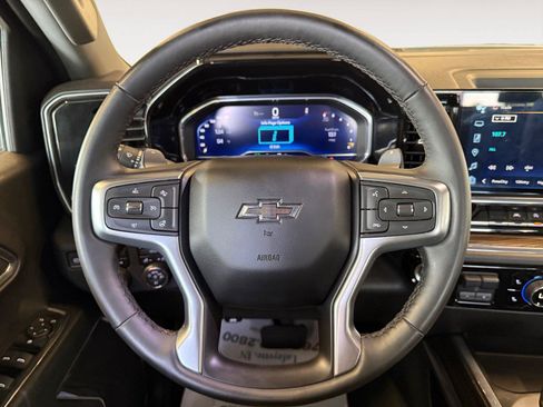 Used 2024 Chevrolet Silverado 1500 RST w/ Z71 Off-Road Package AWD/4WD image 16