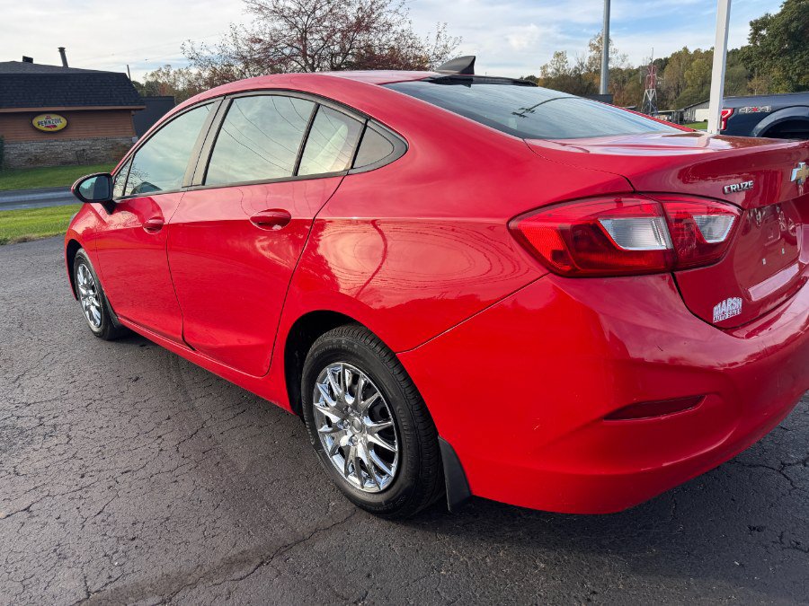 Used 2017 Chevrolet Cruze LS FWD image 10