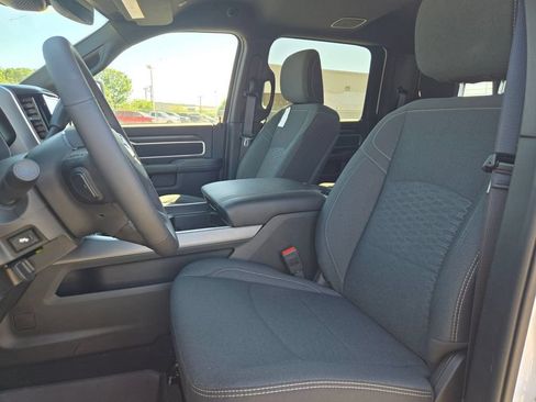 Used 2025 RAM 2500 Laramie AWD/4WD image 10