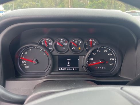 Used 2025 Chevrolet Silverado 1500 Custom w/ Rally Edition image 9