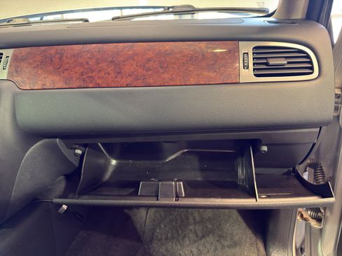 Used 2012 GMC Yukon SLT w/ SLT-2 Equipment Package AWD/4WD image 23