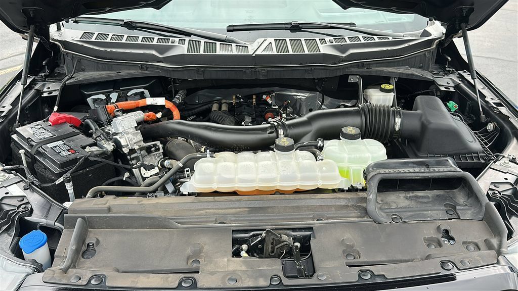Used 2024 Ford F150 Lariat w/ Equipment Group 502A High AWD/4WD image 32