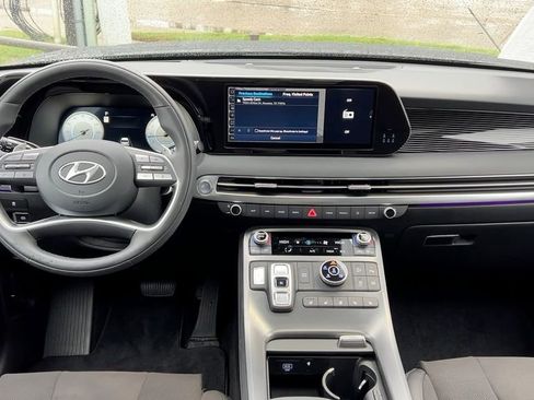 Certified 2025 Hyundai Palisade Calligraphy image 24