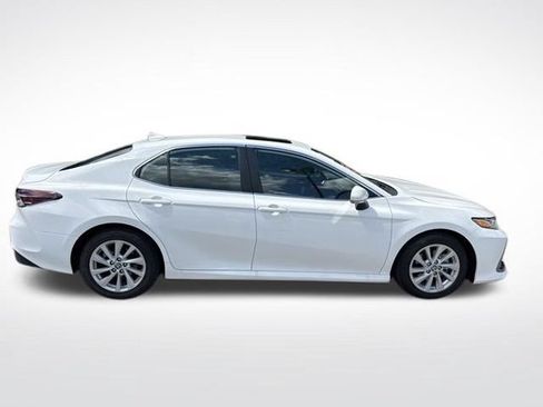 Used 2024 Toyota Camry LE w/ Convenience Package FWD image 6