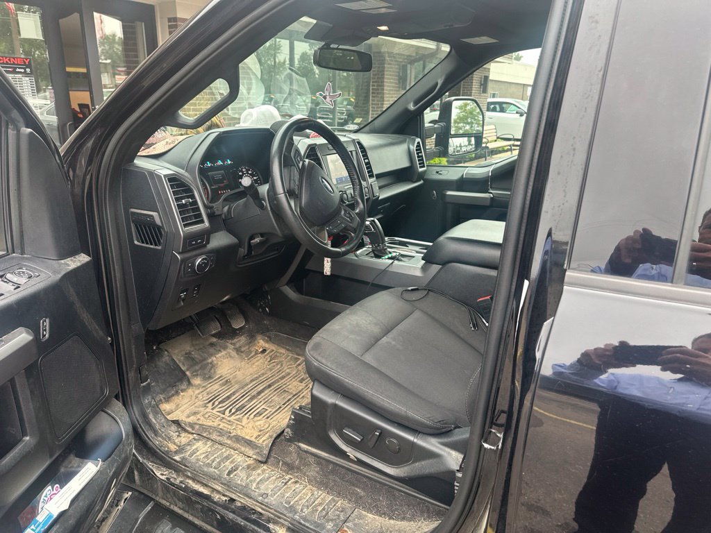 Used 2020 Ford F150 XLT w/ Equipment Group 302A Luxury AWD/4WD image 5