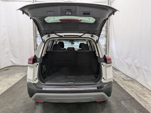 Used 2021 Nissan Rogue SV AWD/4WD image 12