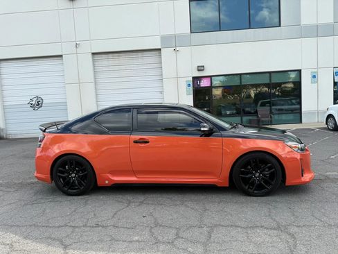 Used 2015 Scion tC FWD image 3