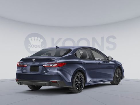 New 2026 Toyota Camry SE FWD image 2