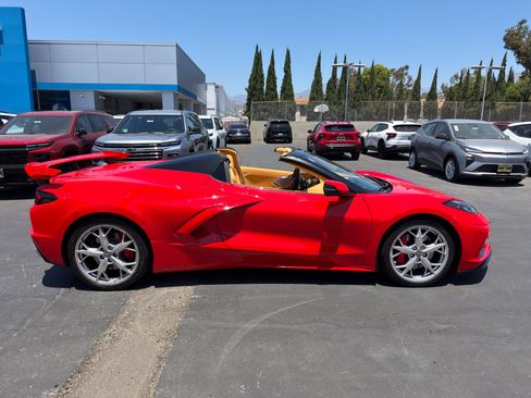 Used 2022 Chevrolet Corvette Stingray Premium Conv w/ Z51 Performance Package RWD image 50