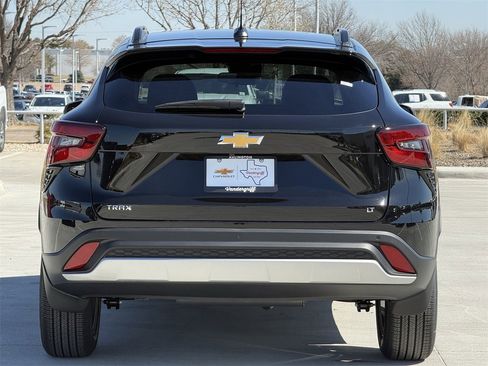 New 2026 Chevrolet Trax LT w/ Driver Confidence Package image 5
