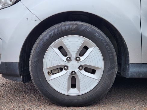 Used 2016 Kia Soul EV + w/ Paint Protection Film Package image 17