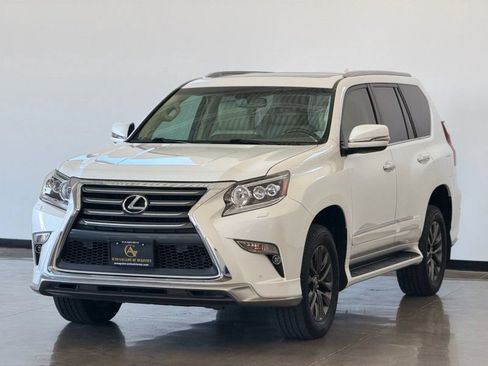 Used 2018 Lexus GX 460 Premium AWD/4WD image 3