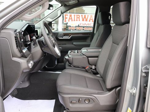 New 2026 GMC Sierra 1500 Elevation image 14