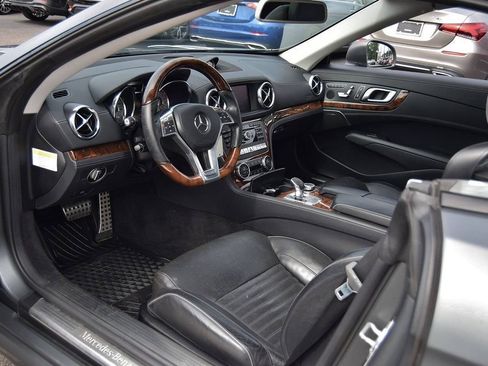 Used 2013 Mercedes-Benz SL 550 image 22