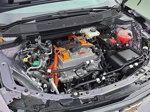 New 2026 Chevrolet Equinox EV LT image 10