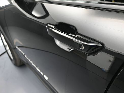 Used 2024 Jeep Grand Cherokee L Laredo image 32