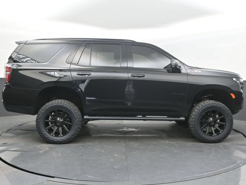 Used 2024 Chevrolet Tahoe Z71 w/ Luxury Package AWD/4WD image 10