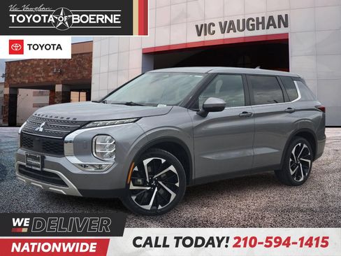 Used 2024 Mitsubishi Outlander SE AWD/4WD image 1
