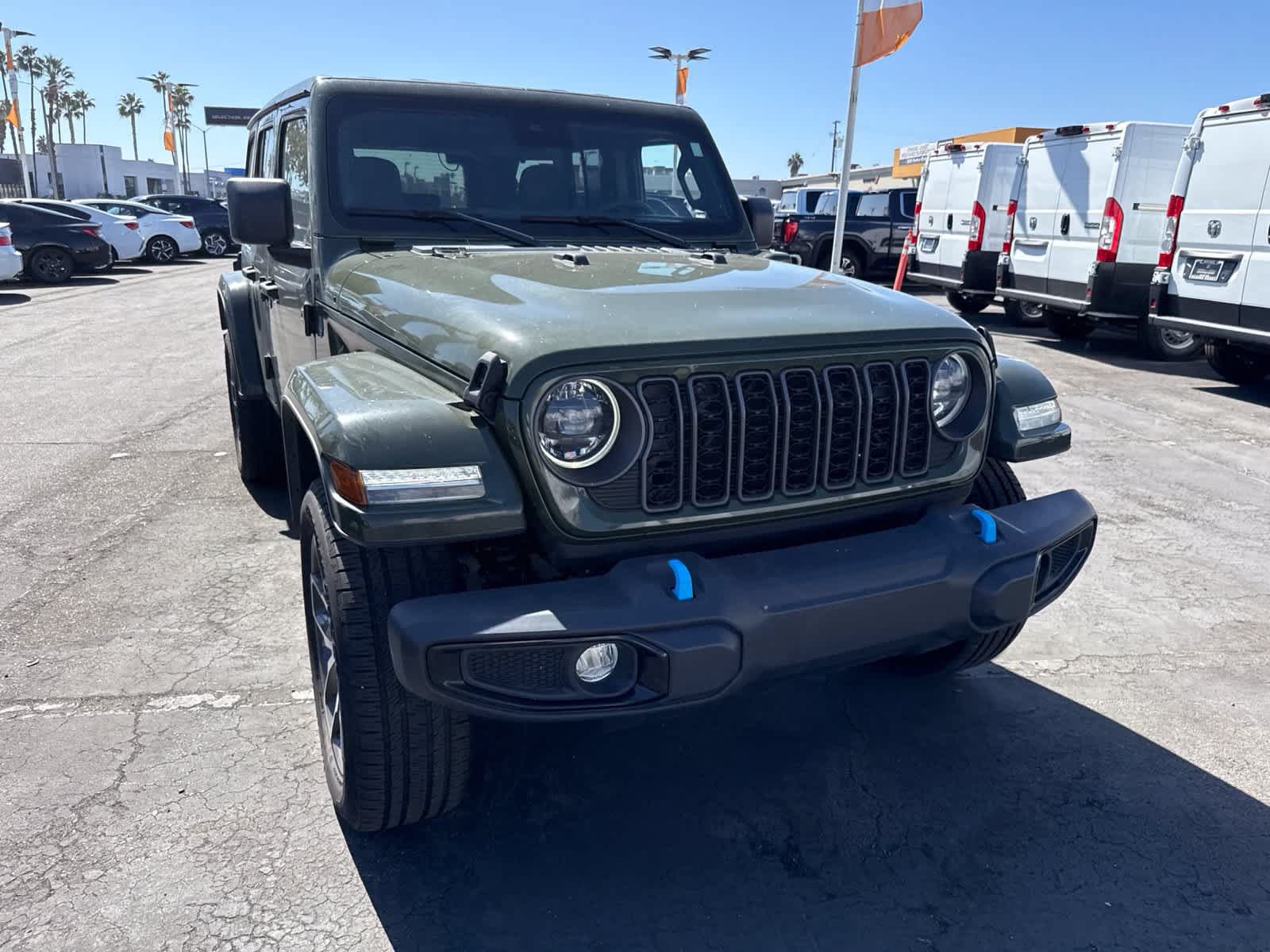 Used 2024 Jeep Wrangler Unlimited w/ Convenience Group AWD/4WD image 6