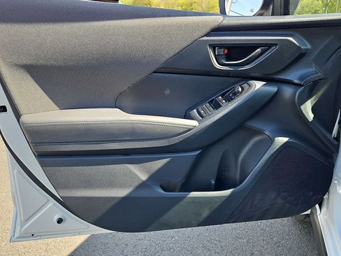 Used 2024 Subaru Crosstrek 2.0i Premium AWD/4WD image 17