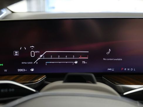 Used 2025 Cadillac Escalade Sport Platinum w/ LPO, ONYX Package image 24