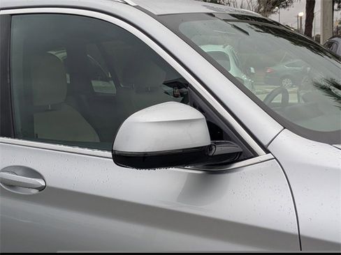 Used 2018 BMW X3 xDrive30i image 11