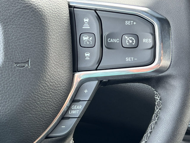 Used 2025 RAM 3500 Laramie AWD/4WD image 27
