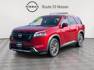 Used 2023 Nissan Pathfinder SL w/ SL Premium Package video 2