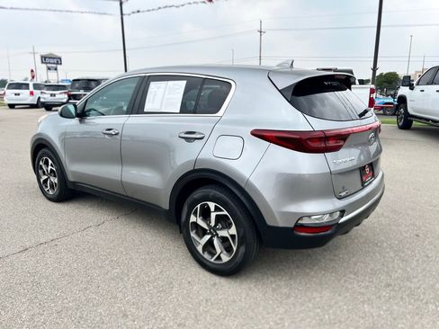 Used 2021 Kia Sportage LX FWD image 4