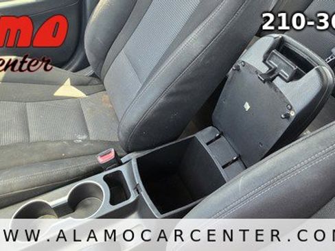 Used 2016 Hyundai Elantra GT image 37