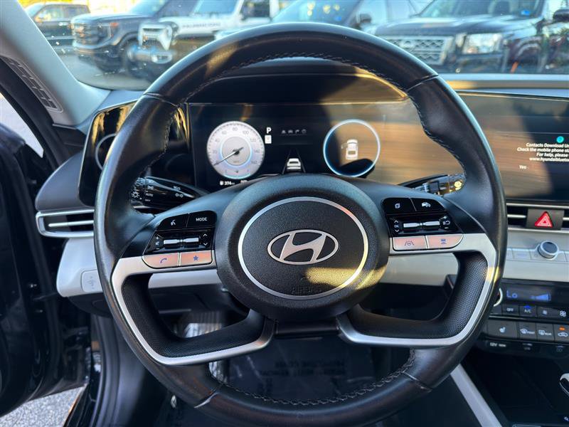 Used 2024 Hyundai Elantra Limited FWD image 11