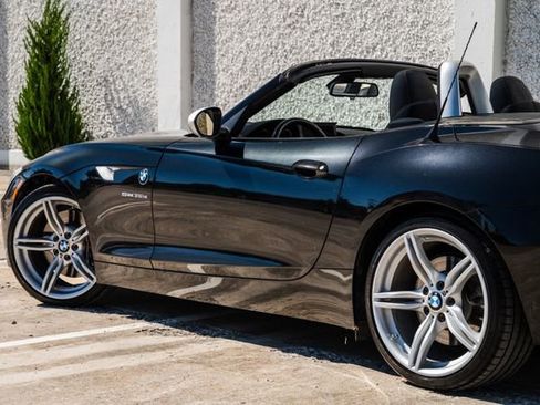 Used 2012 BMW Z4 sDrive35is image 56
