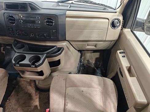 Used 2012 Ford E-350 and Econoline 350 XLT RWD image 23
