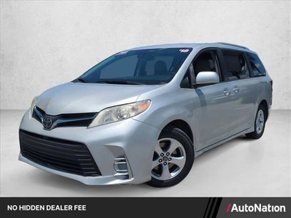 Used 2018 Toyota Sienna LE