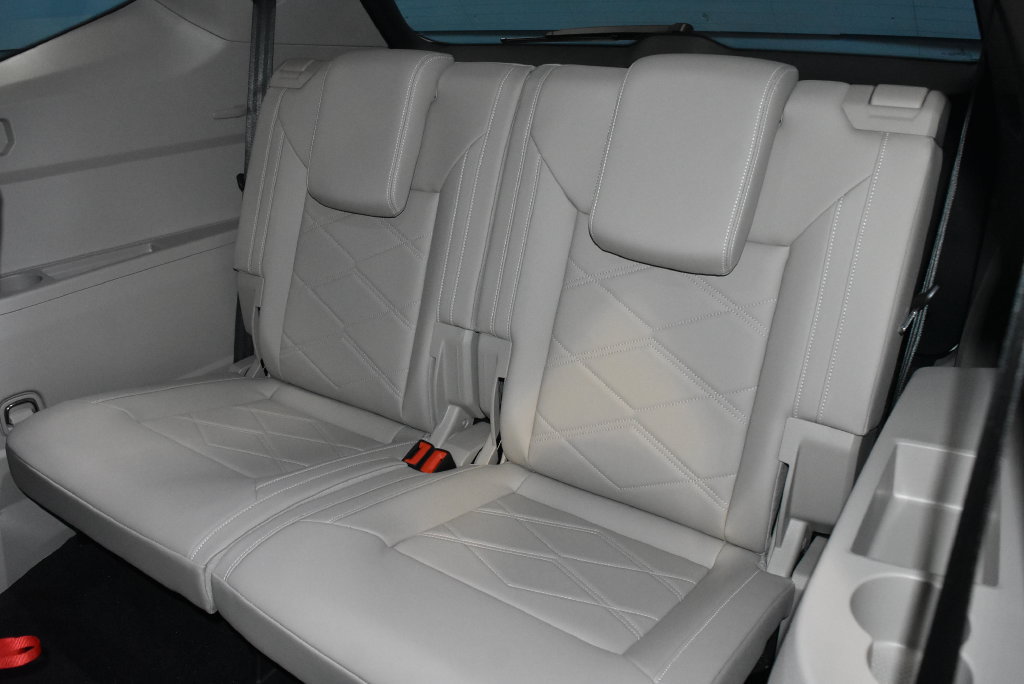 Certified 2026 Volkswagen Atlas SE w/ Panoramic Sunroof Package AWD/4WD image 19