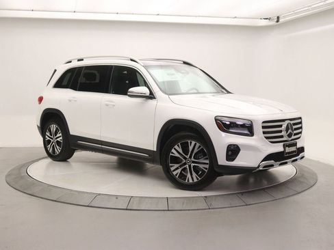 New 2026 Mercedes-Benz GLB 250 image 1