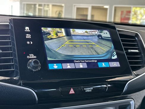 Used 2019 Honda Pilot Touring image 24