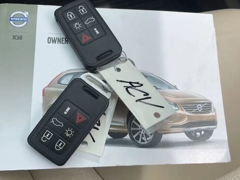 Used 2014 Volvo XC60 T6 AWD/4WD image 20