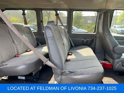 Used 2019 Chevrolet Express 2500 LT w/ LT Preferred Equipment Group RWD image 9