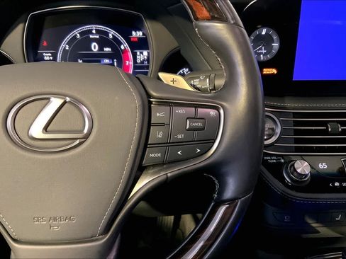 Used 2023 Lexus LS 500 AWD w/ Interior Upgrade Package image 25